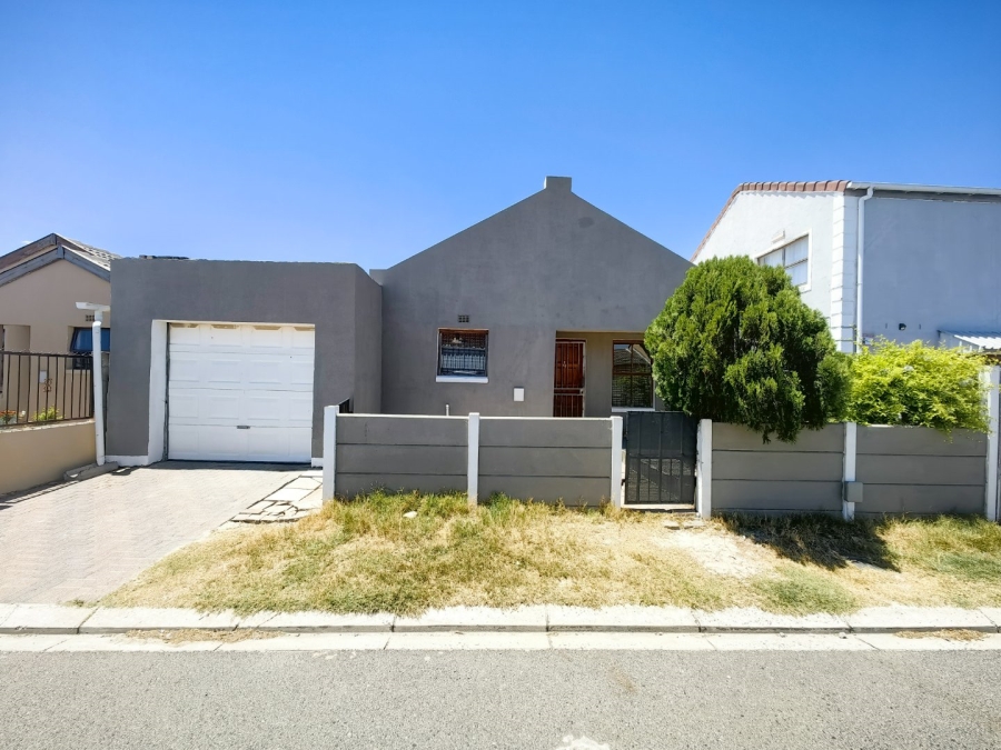 3 Bedroom Property for Sale in Highbury Park Western Cape